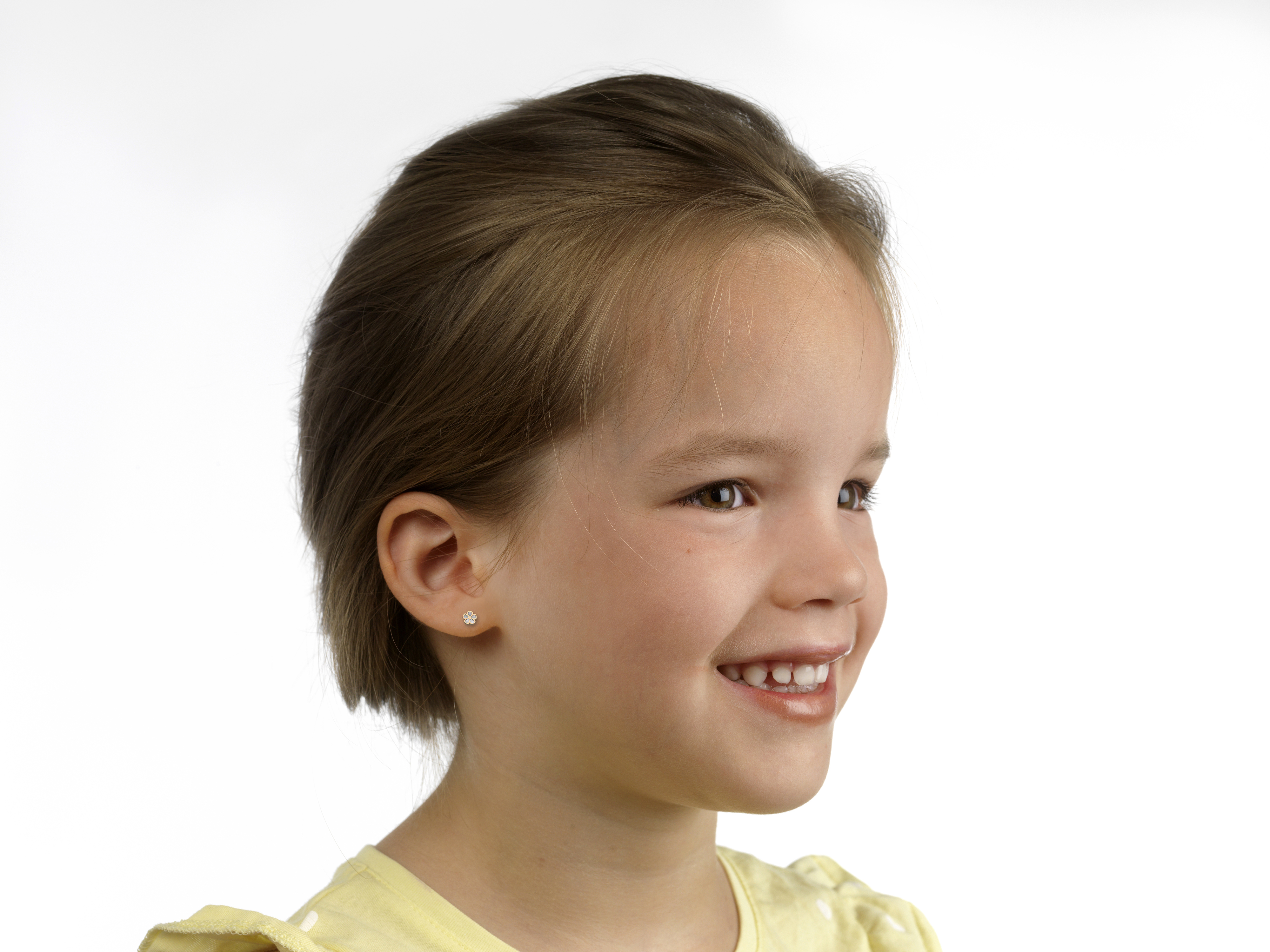 Lisa gyöngyház díszítésű virág gyerek fülbevaló 